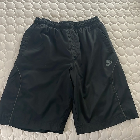 Bundle of 2 Men’s Swim Trunks - M - Speedo/Nike - Picture 4 of 7
